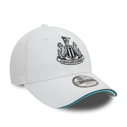 This is a Newcastle United FC Youth Third White 9FORTY Adjustable Cap 3