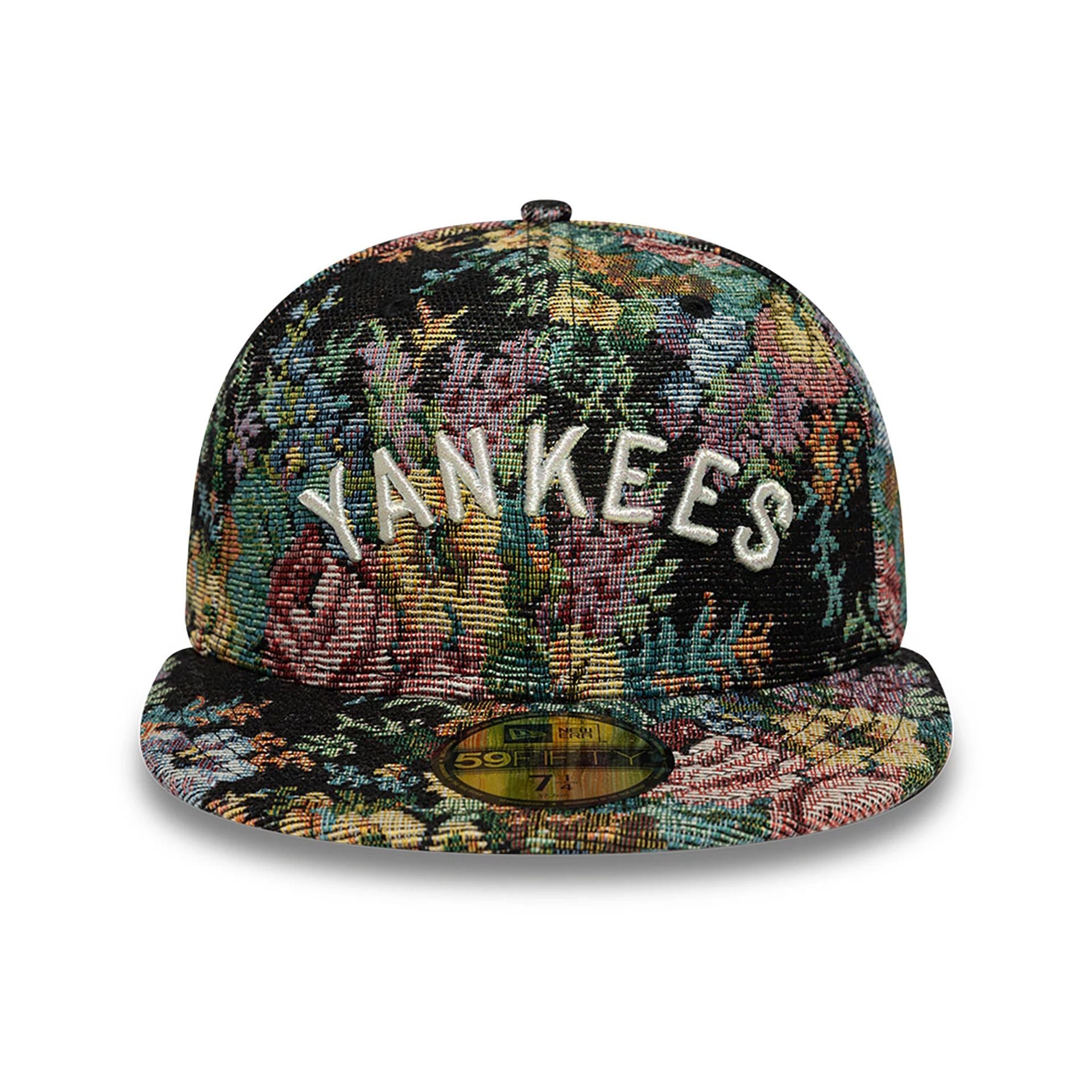 This is a New York Yankees Jacquard Patterns All Over Print Black 59FIFTY Fitted Cap 3