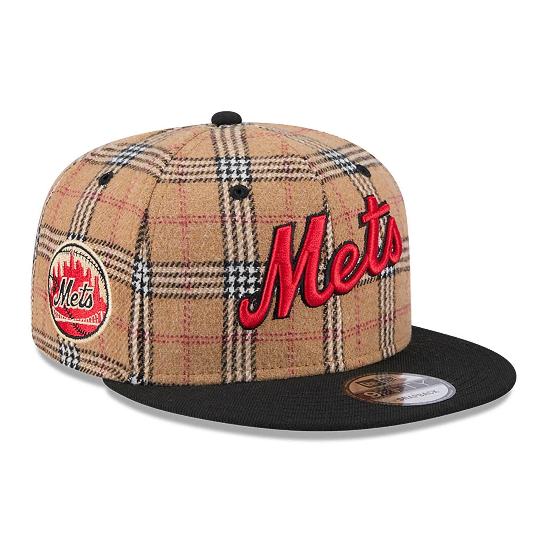 This is a New York Mets Tan Tartan Beige 9FIFTY Snapback Cap 1