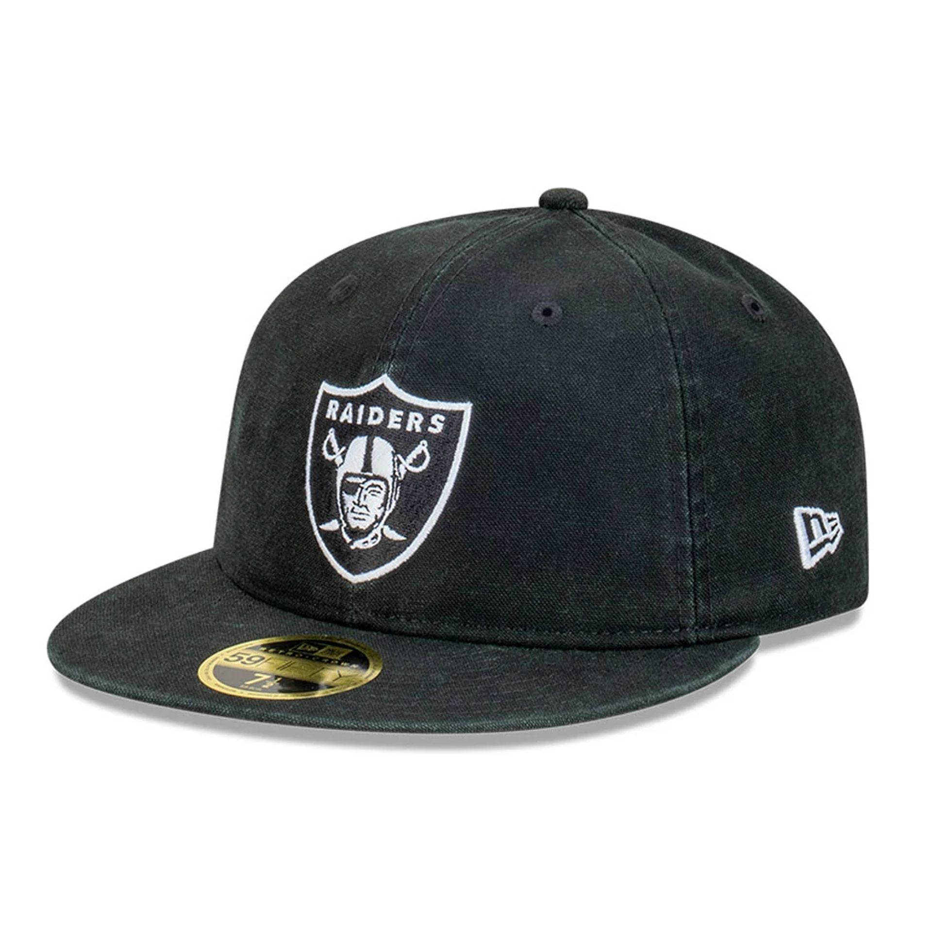 This is a Las Vegas Raiders Snow Washed Canvas Black Retro Crown 59FIFTY Fitted Cap 1