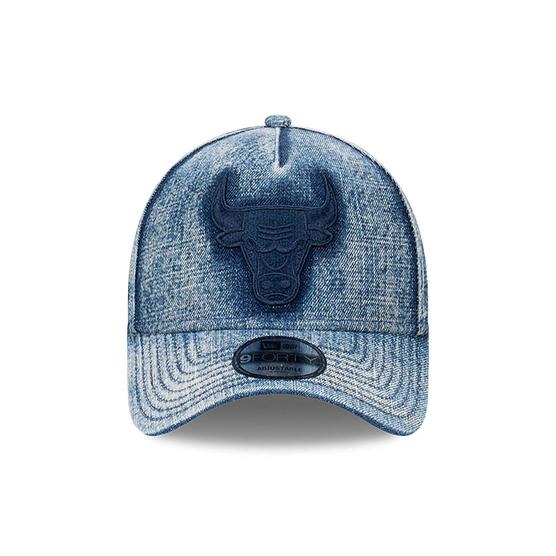 This is a Chicago Bulls Denim Snow Wash Navy 9FORTY A-Frame Adjustable Cap 2