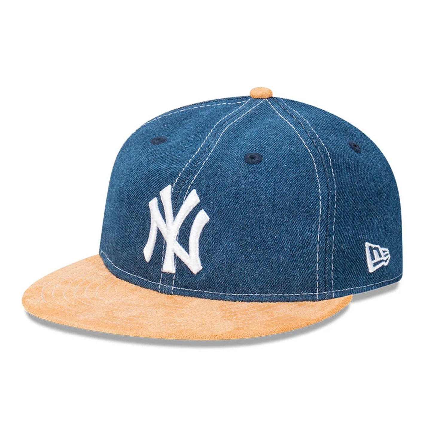 This is a New York Yankees Denim Suede Blue Retro Crown 9FIFTY Snapback Adjustable Cap 1