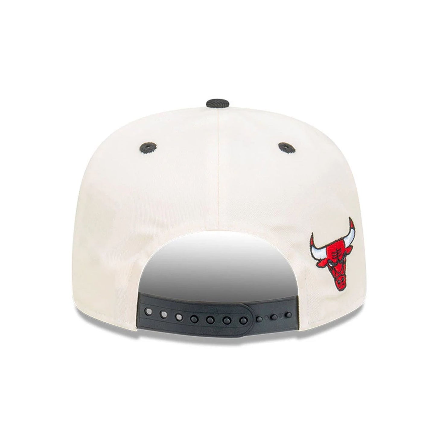 This is a Chicago Bulls Cut N Paste White Golfer Snapback Adjustable Cap 5