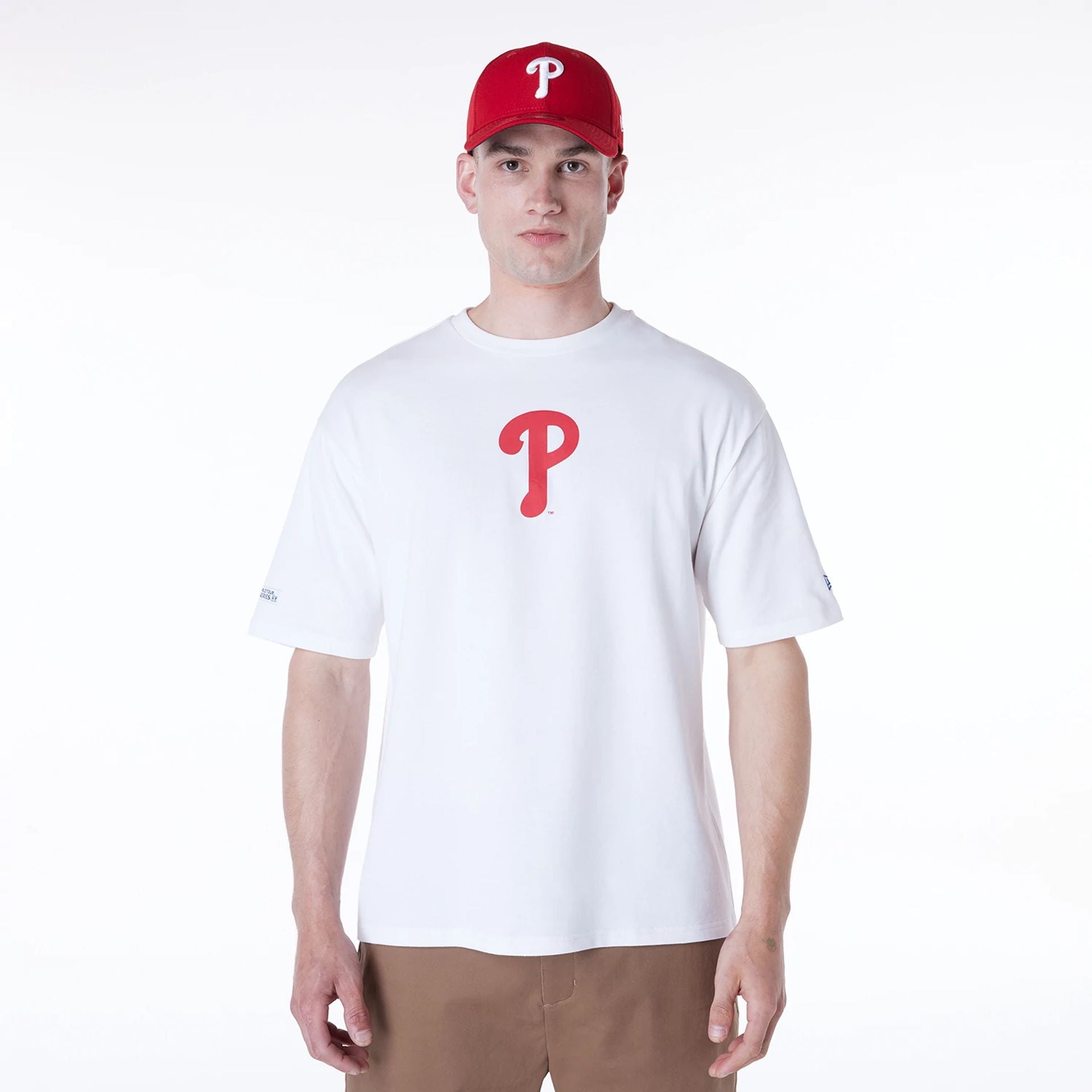 The Male model is wearing Philadelphia Phillies MLB London Games 2024 White Oversized T-Shirt 2