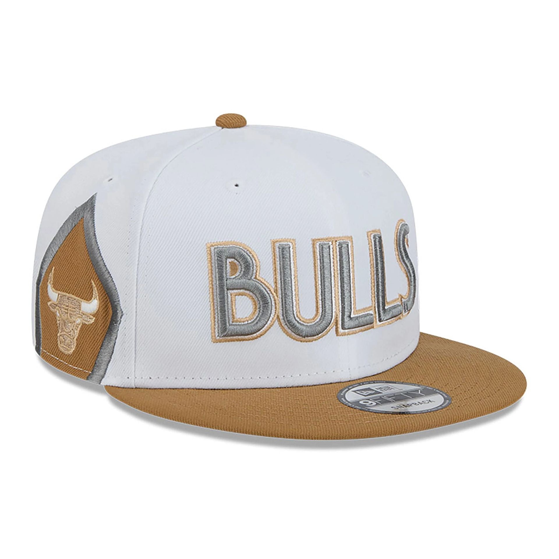 This is a Chicago Bulls NBA City Edition White 9FIFTY Snapback Cap 1