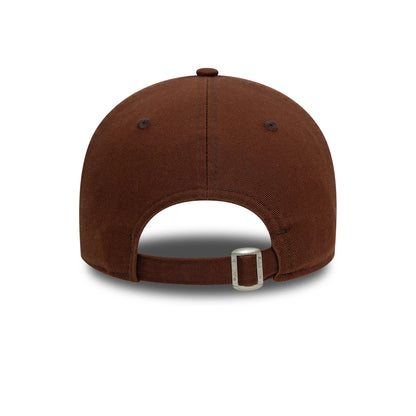 This is a New Era Essential Midi Dark Brown 9TWENTY Adjustable Cap 3