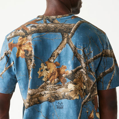 The Male model is wearing New York Yankees Realtree Edge Slate Blue T-Shirt 6