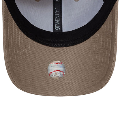 This is a Chicago White Sox Floral Visor Beige 9TWENTY Adjustable Cap 5