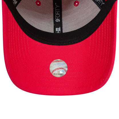 This is a New York Yankees Womens League Essential Bright Pink 9FORTY Adjustable Cap 5