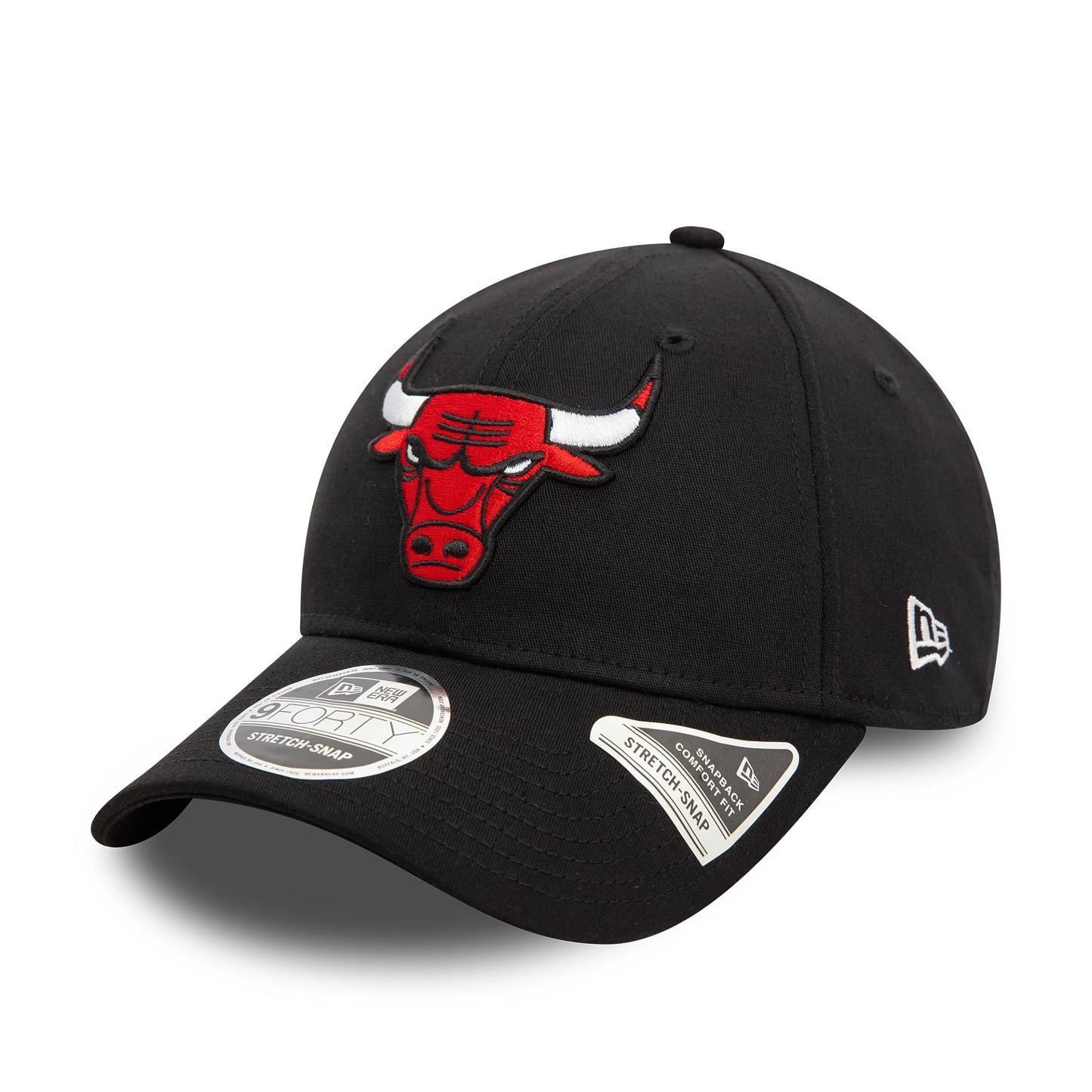 This is a Chicago Bulls NBA Black 9FORTY Stretch Snap Adjustable Cap 1