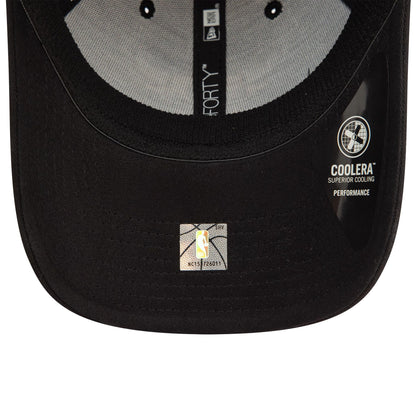 This is a Chicago Bulls NBA Black 9FORTY Stretch Snap Adjustable Cap 5