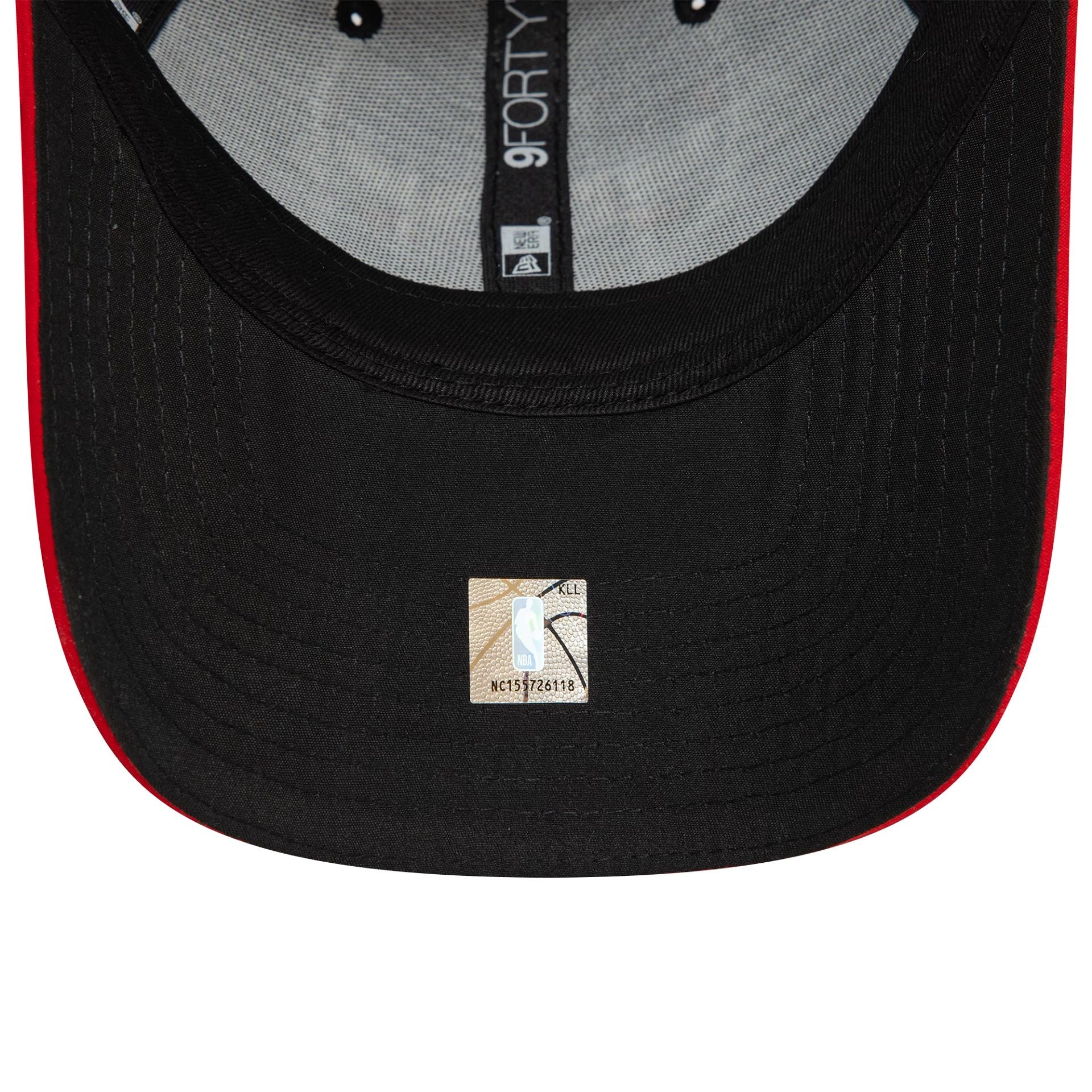 This is a Chicago Bulls Microfibre Black 9FORTY Adjustable Cap 5