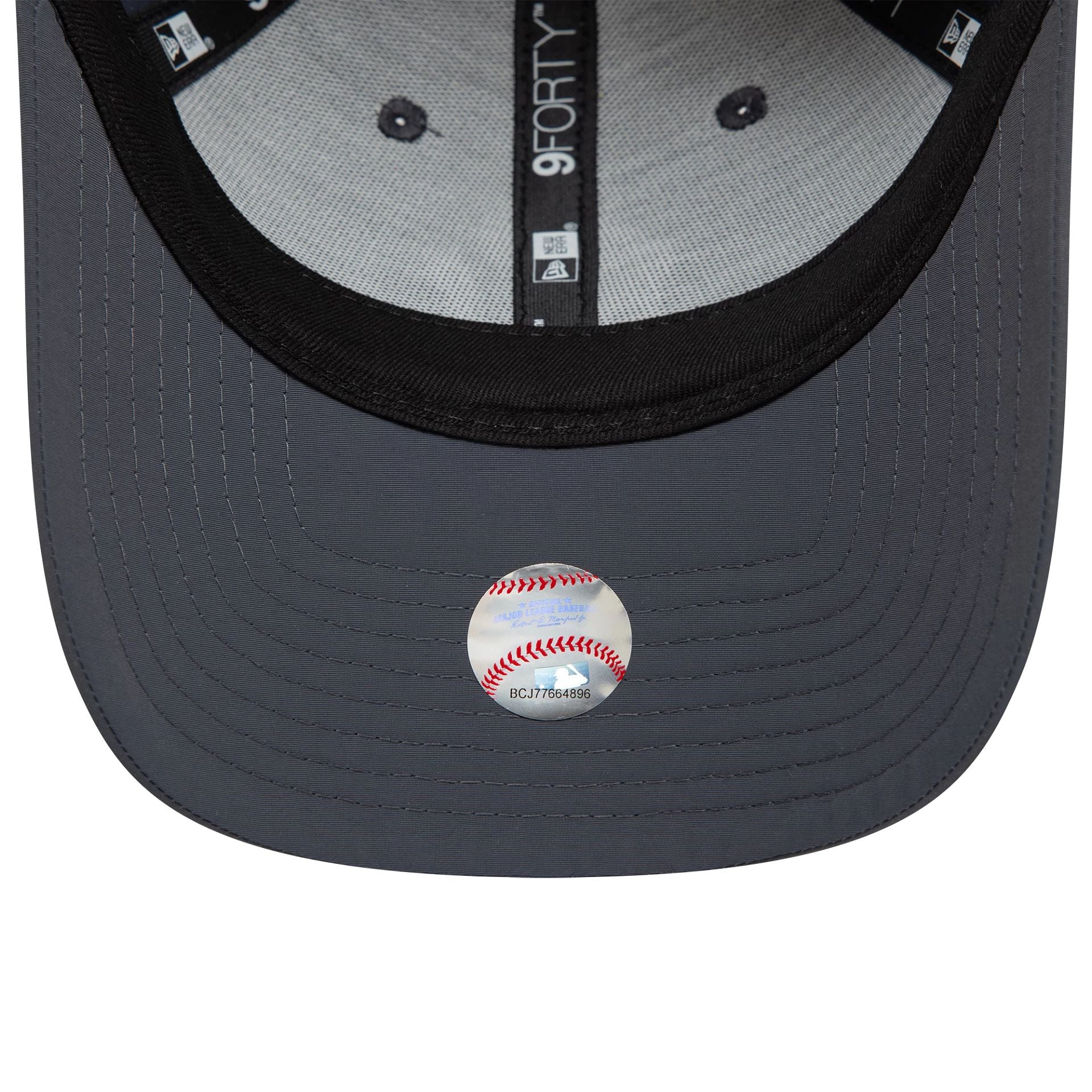 This is a New York Yankees Recycled Grey 9FORTY Adjustable Cap 5