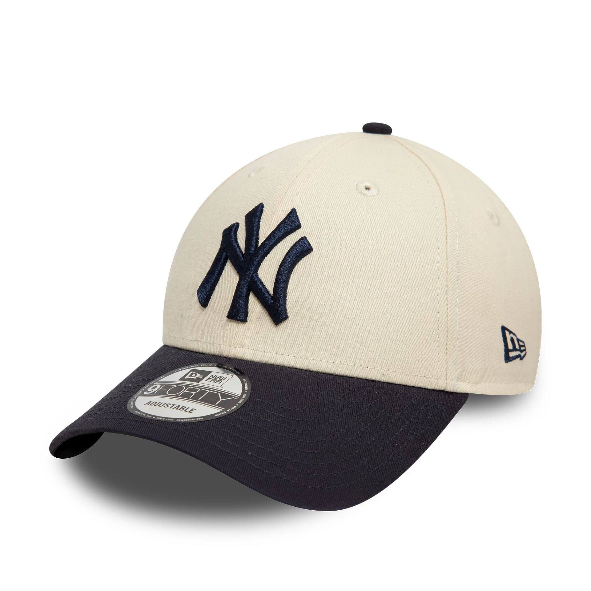 This is a New York Yankees Colour Block Cream 9FORTY Adjustable Cap 1