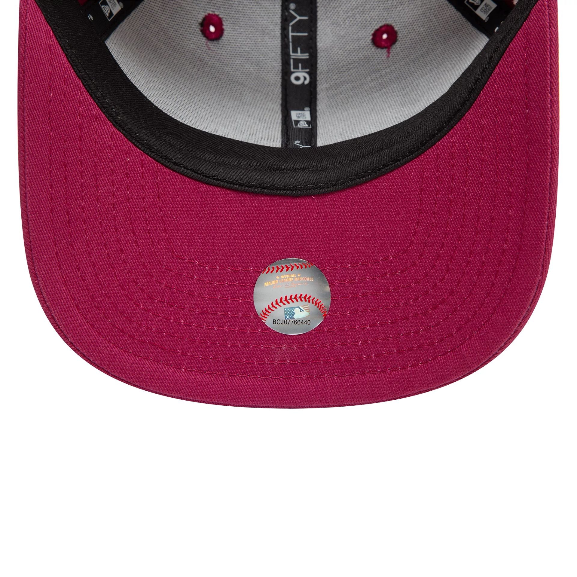 This is a Atlanta Braves World Series Dark Red 9FIFTY Original Fit Snapback Adjustable Cap 6