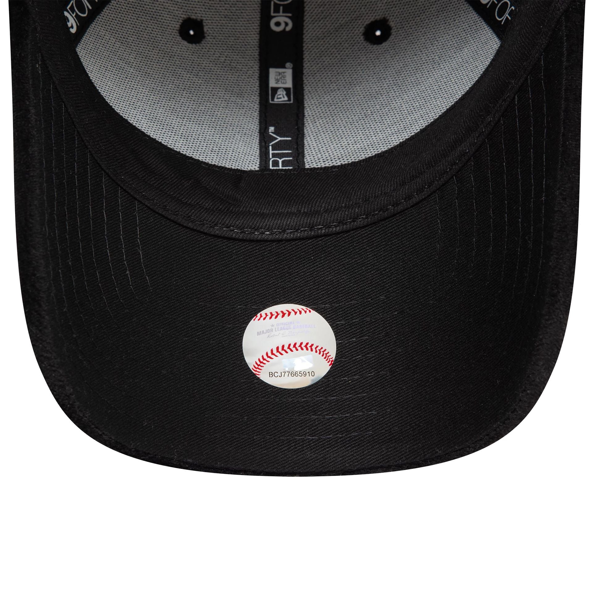 This is a LA Dodgers Womens Diamante Black 9FORTY Adjustable Cap 5