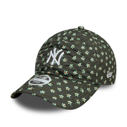 This is a New York Yankees Womens Floral Green 9TWENTY Adjustable Cap 1