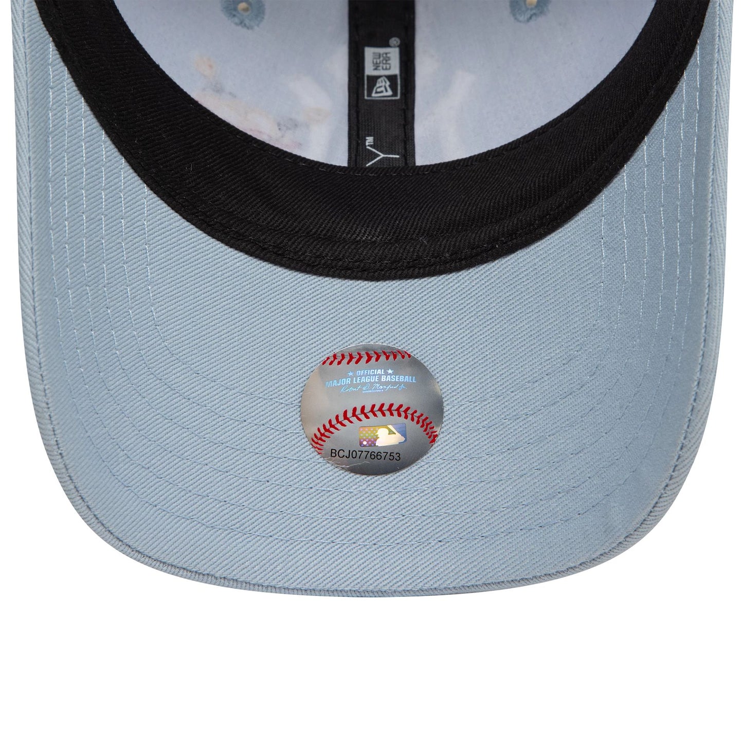 This is a New York Yankees Toddler Icon Pastel Blue 9FORTY Adjustable Cap 6