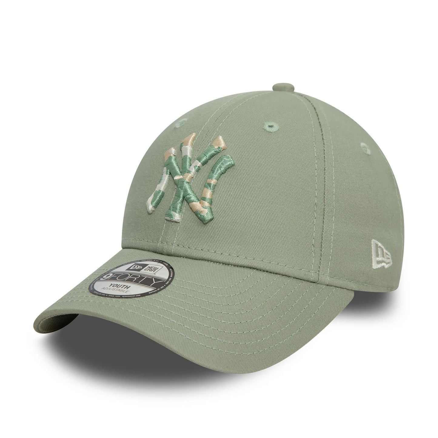 This is a New York Yankees Child Infill Pastel Green 9FORTY Adjustable Cap 1