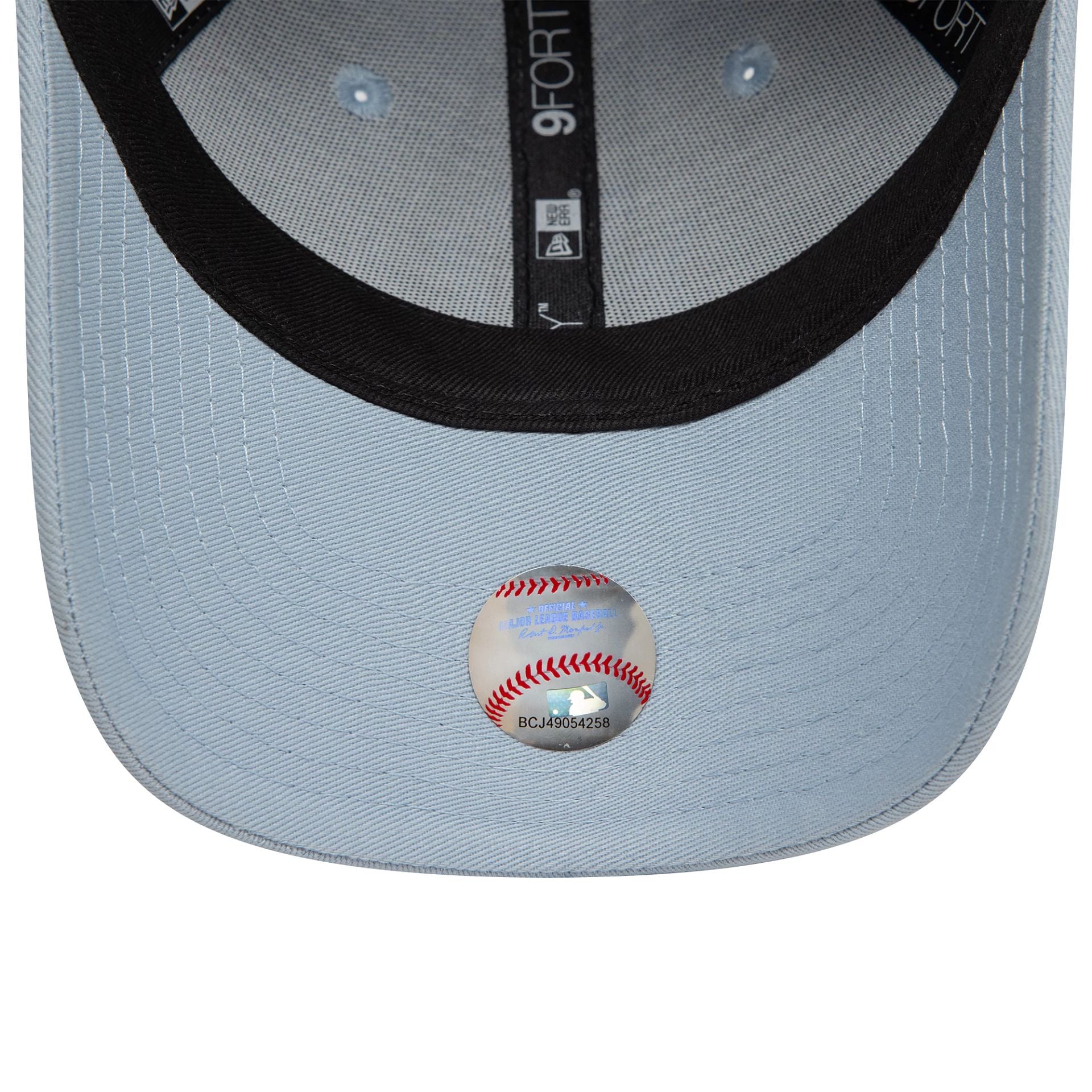 This is a New York Yankees Child League Essential Pastel Blue 9FORTY Adjustable Cap 5