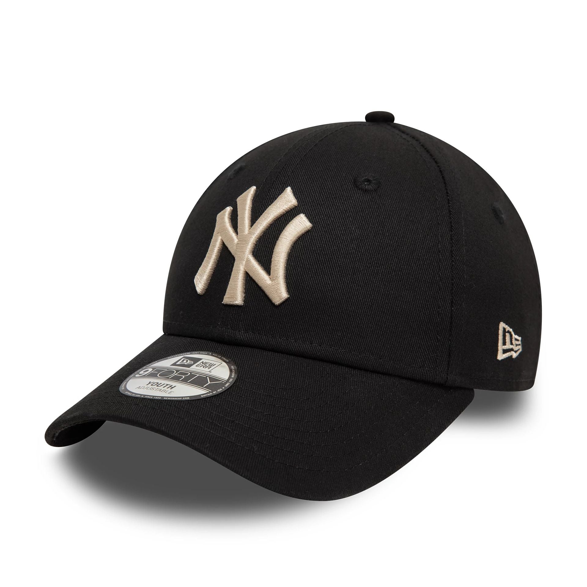 This is a New York Yankees Child League Essential Black 9FORTY Adjustable Cap 1