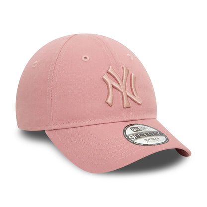 This is a New York Yankees Toddler League Essential Dark Pink 9FORTY Adjustable Cap 3