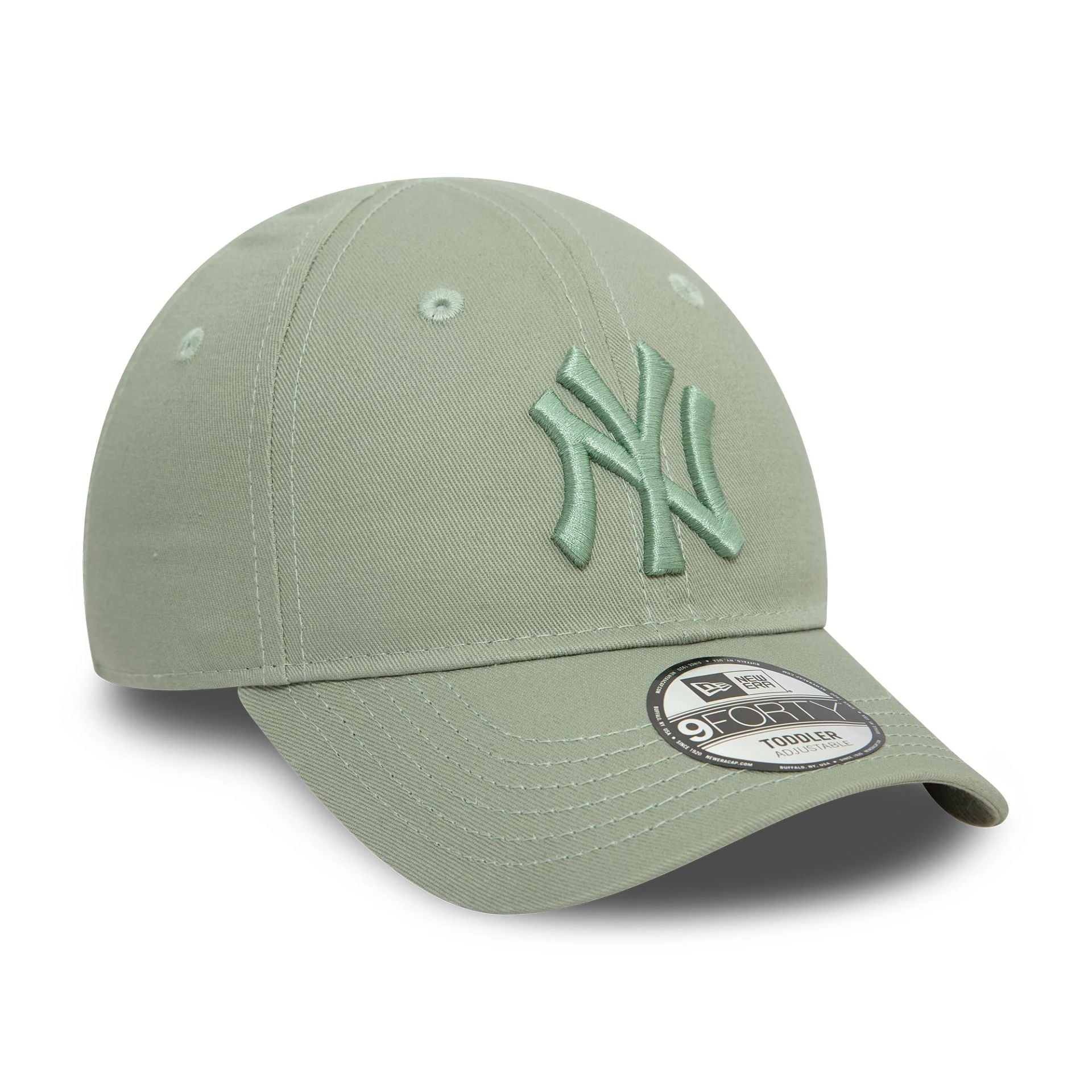 This is a New York Yankees Toddler League Essential Pastel Green 9FORTY Adjustable Cap 3