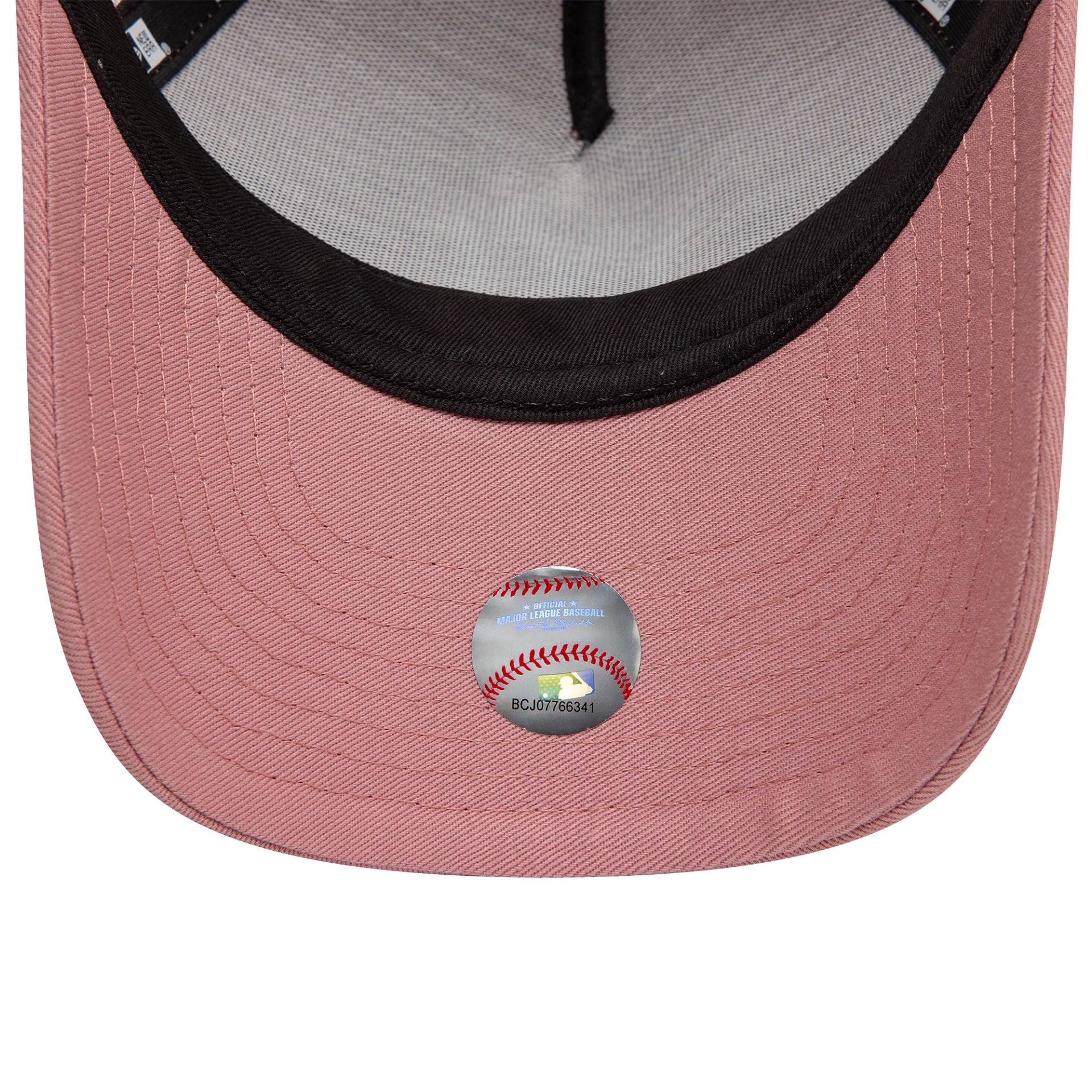 This is a New York Yankees Child League Essential Dark Pink 9FORTY A-Frame Trucker Adjustable Cap 5