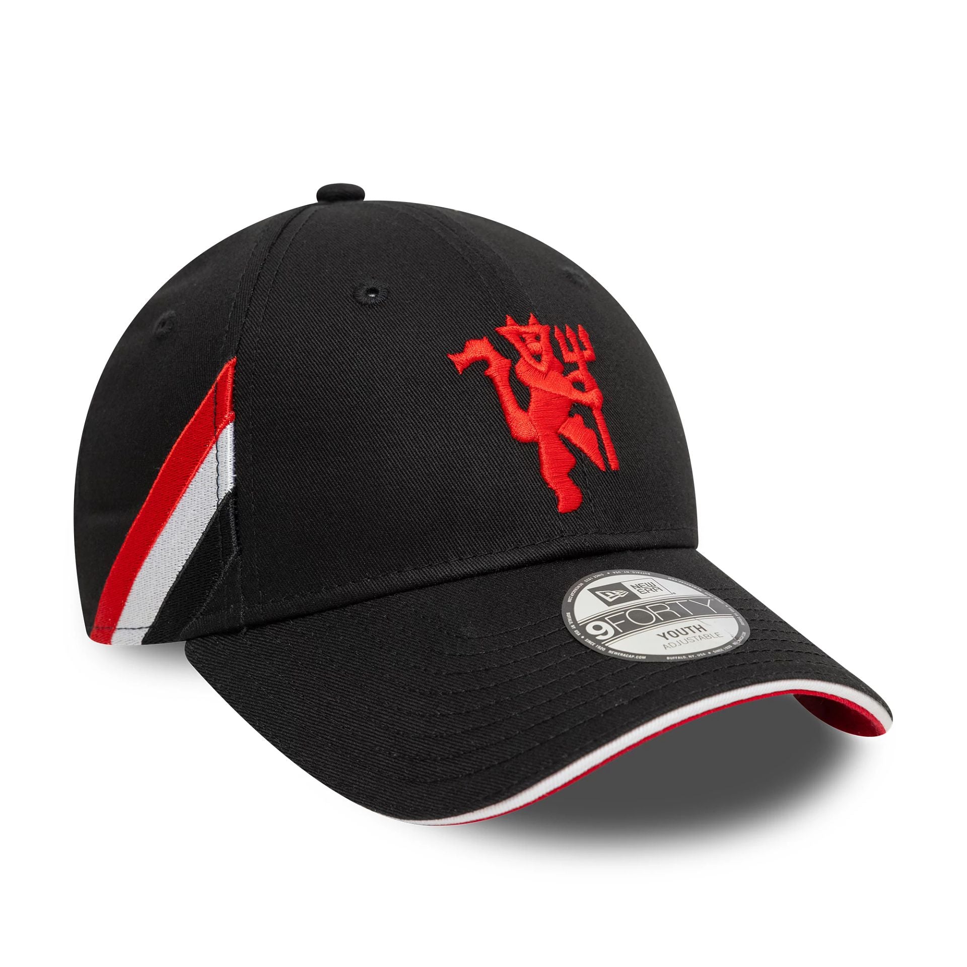 This is a Manchester United FC MUFC Flag Youth Black 9FORTY Adjustable Cap 1