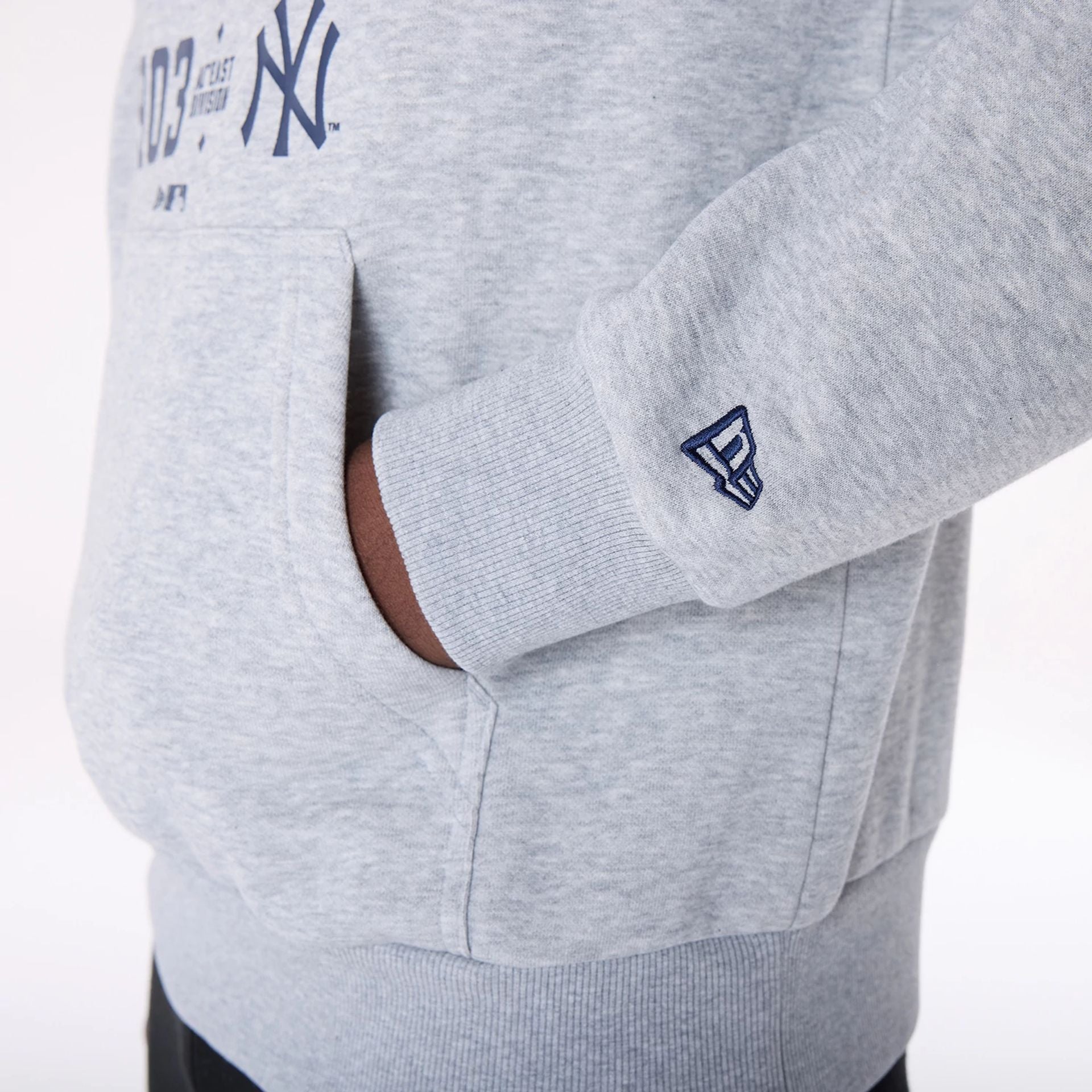 The Male model is wearing New York Yankees MLB Pennant Graphic Grey Pullover Hoodie 4