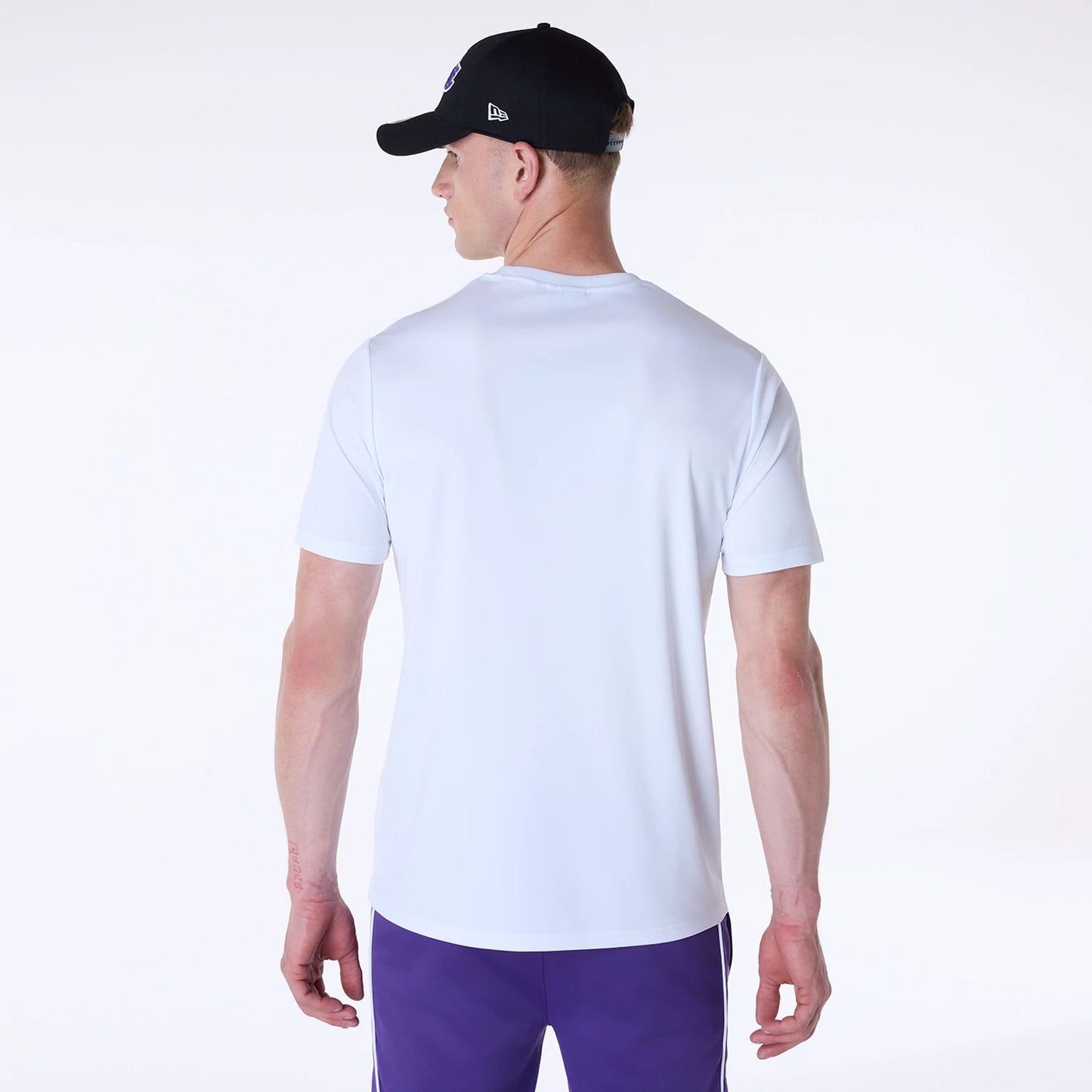 The Male model is wearing LA Lakers NBA Essentials White T-Shirt 2