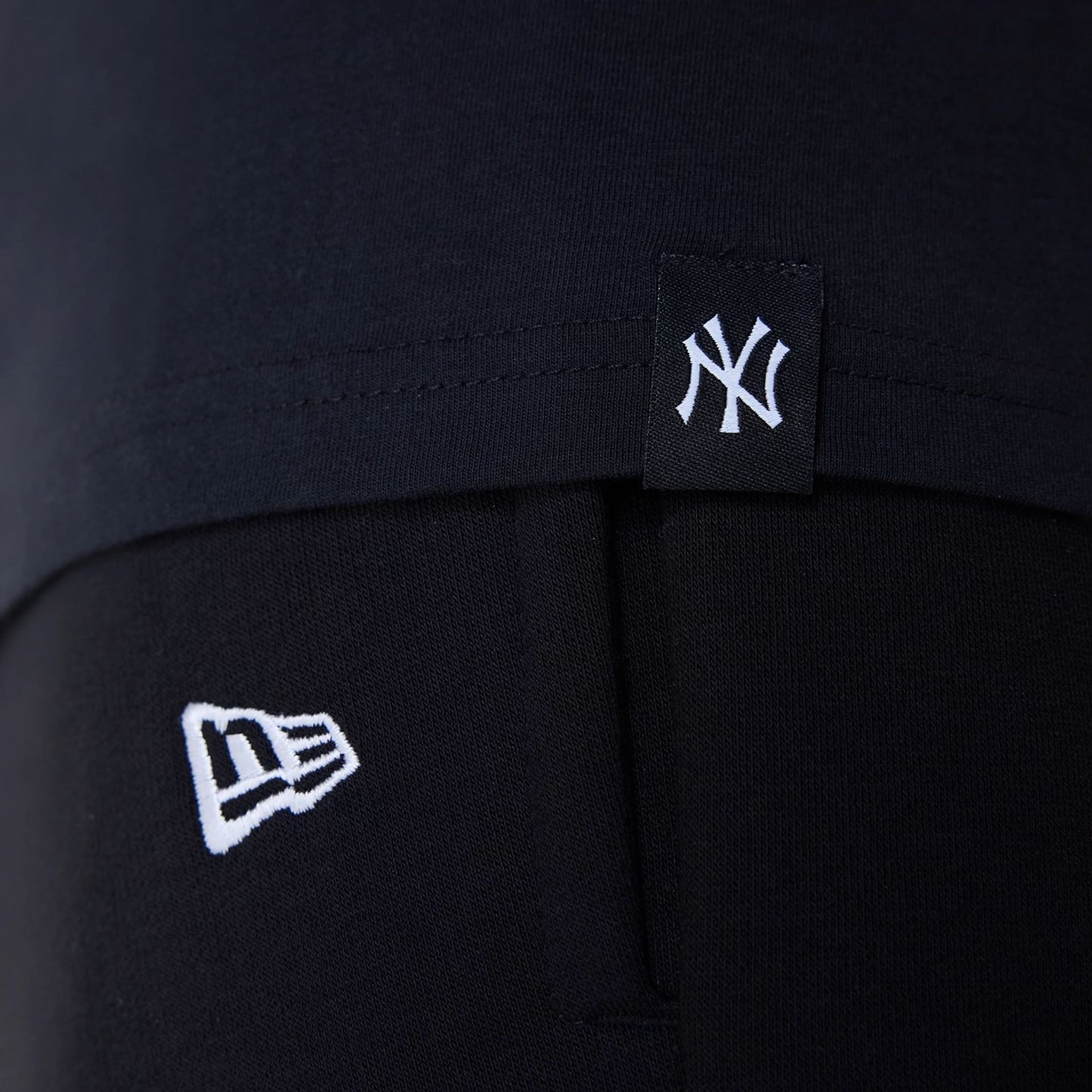 The Male model is wearing New York Yankees MLB Wordmark Black Oversized T-Shirt 7