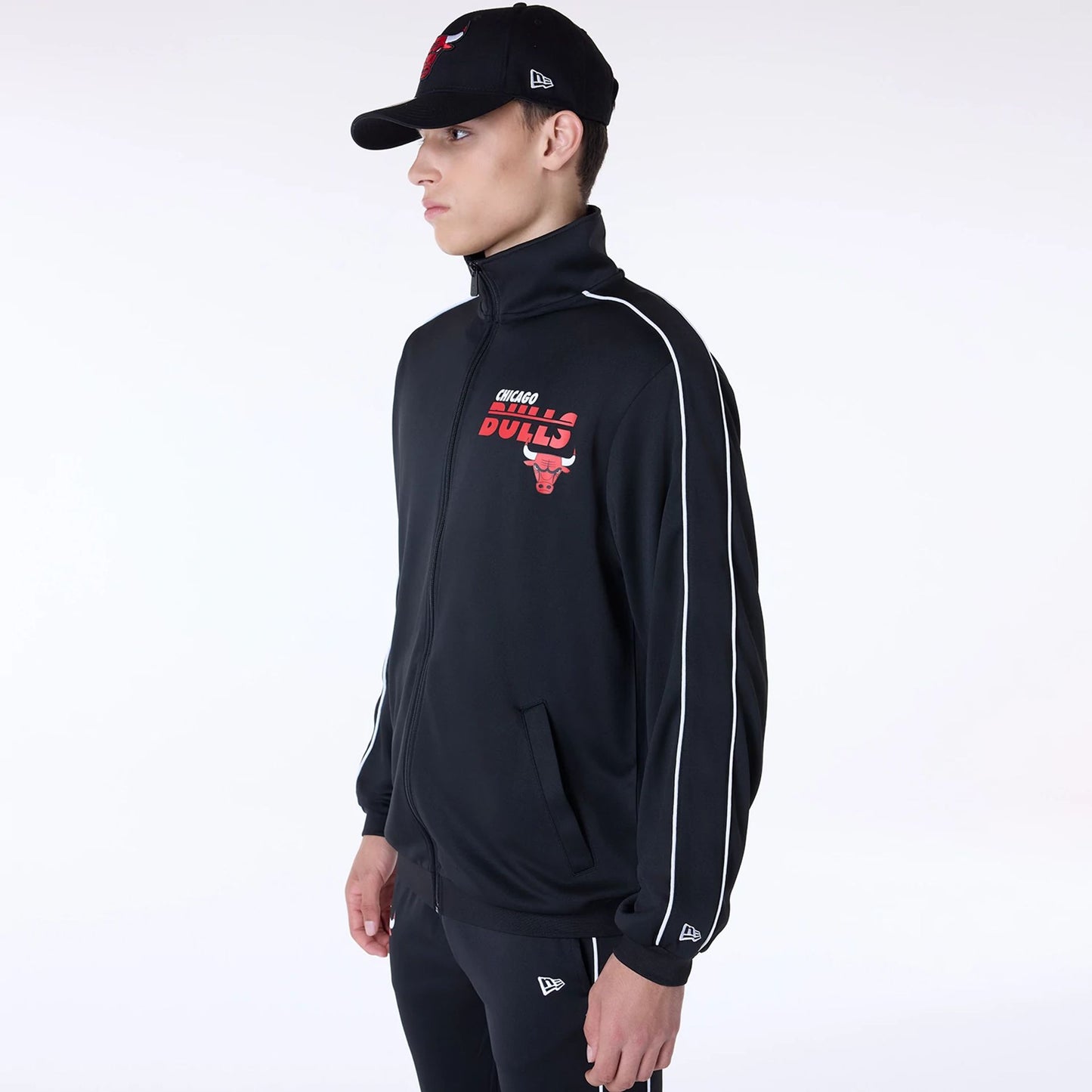 The Male model is wearing Chicago Bulls NBA Track Top Black Jacket 4