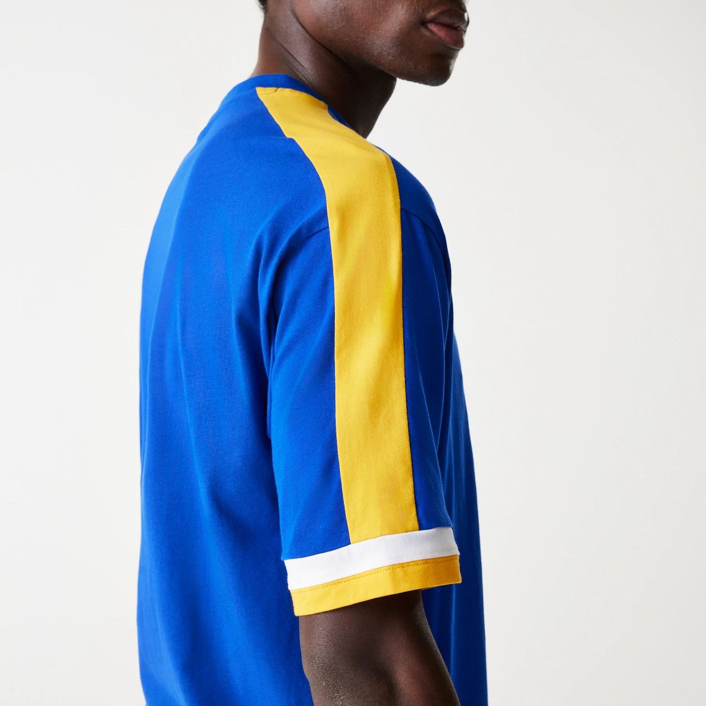 The Male model is wearing Golden State Warriors NBA Panel Blue Oversized T-Shirt 6