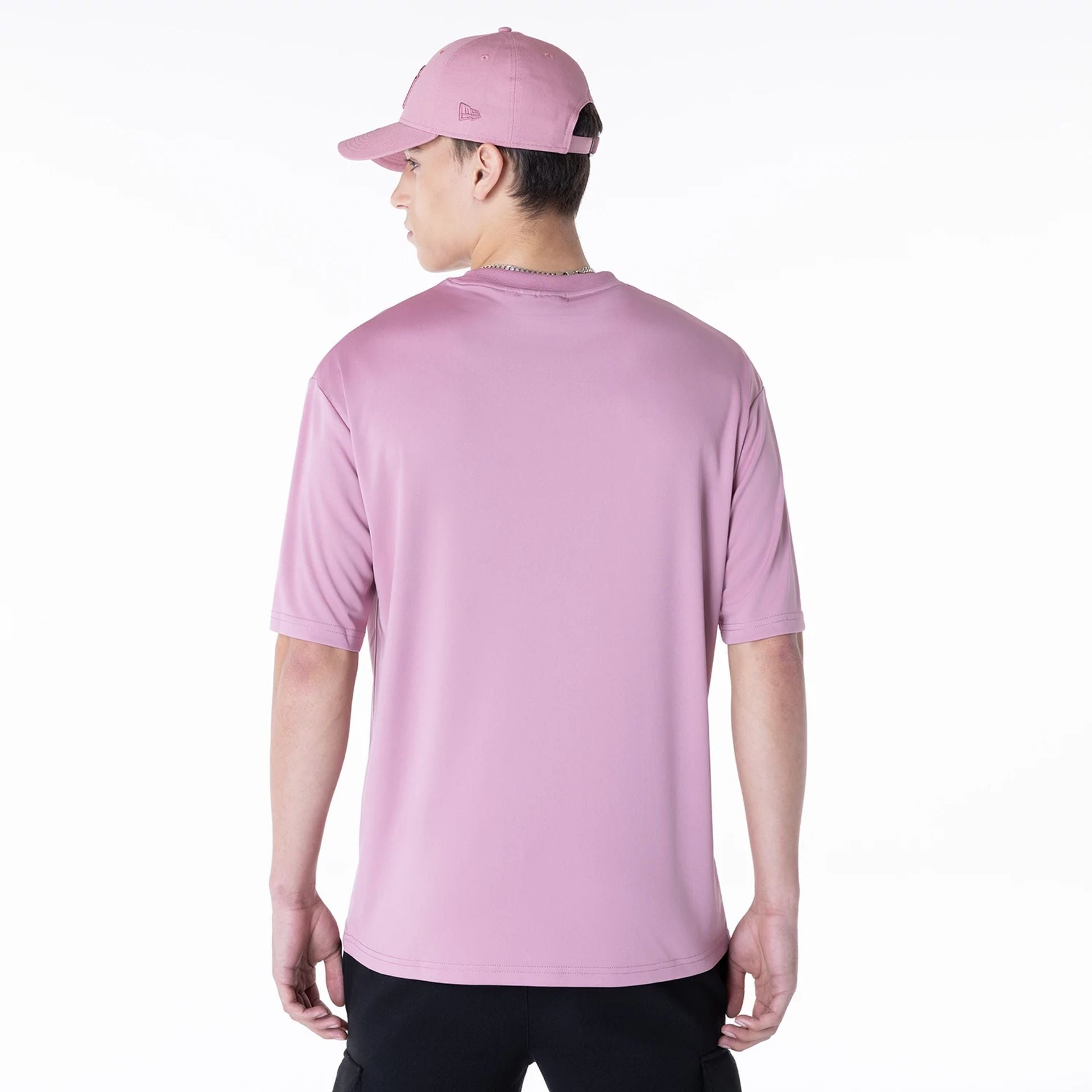 The Male model is wearing New York Yankees League Essential Dark Pink T-Shirt 2