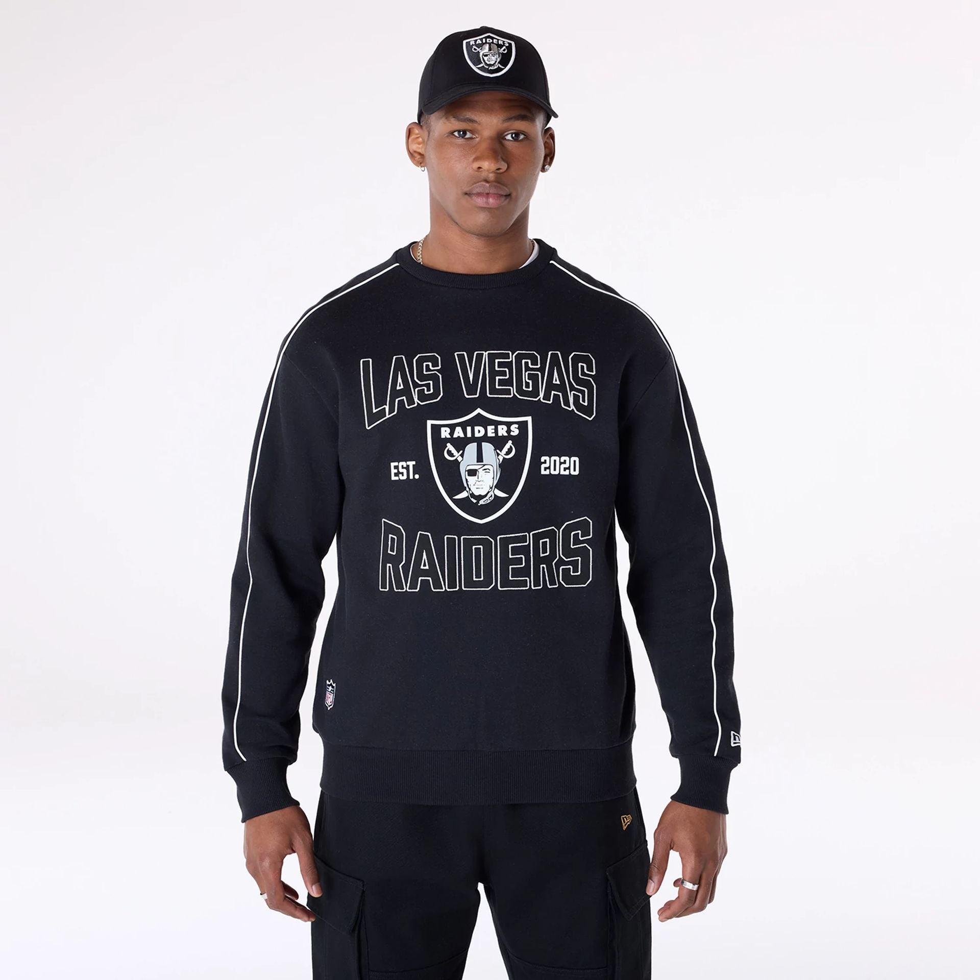 The Male model is wearing Las Vegas Raiders NFL Graphic Black Crew Neck Sweater 1