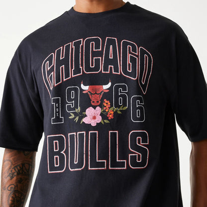 The Male model is wearing Chicago Bulls NBA Distressed Black Oversized T-Shirt 7