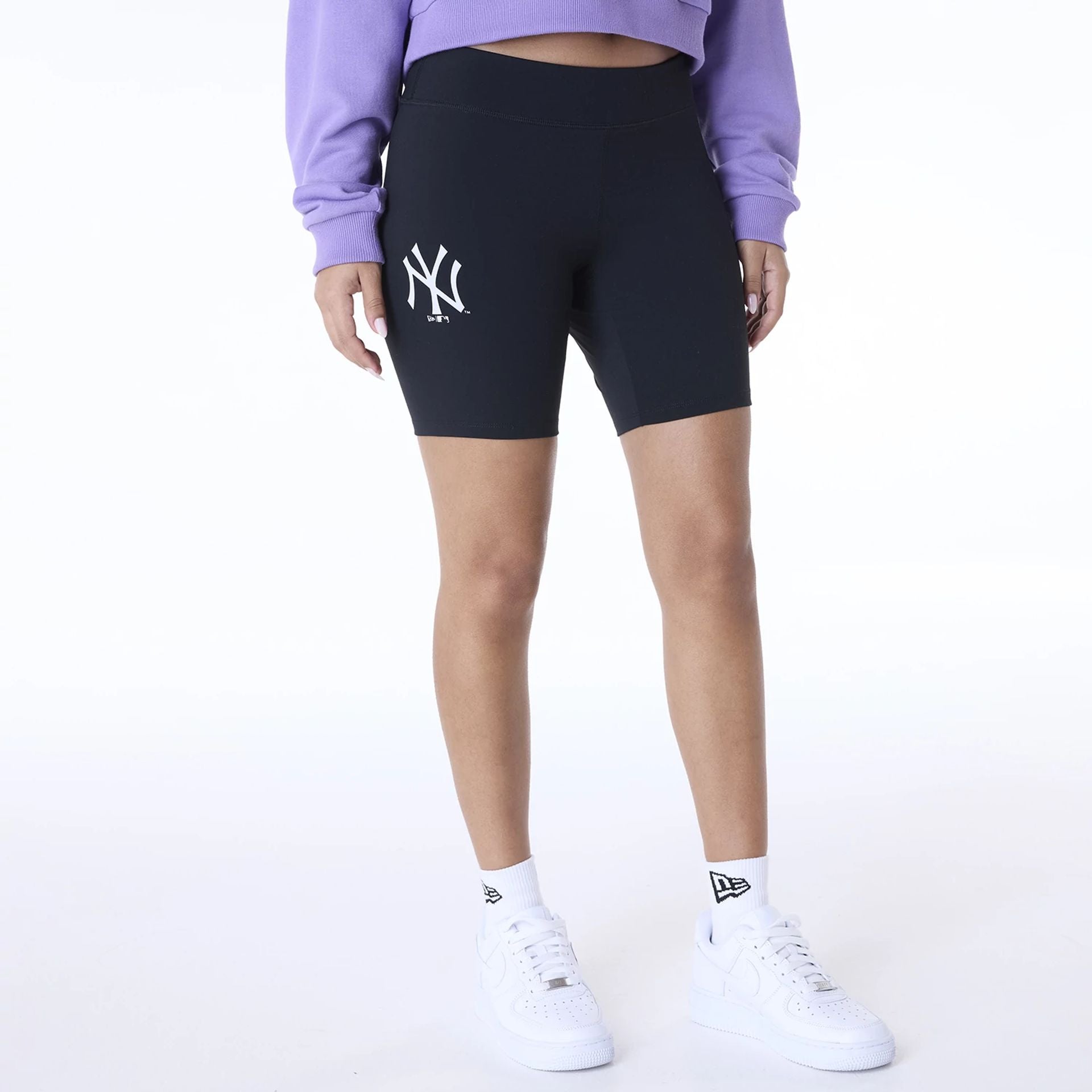 The Female model is wearing New York Yankees Womens MLB League Essential Black Cycling Shorts 1