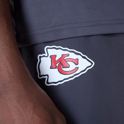 The Male model is wearing Kansas City Chiefs NFL Essentials Dark Grey Shorts 7