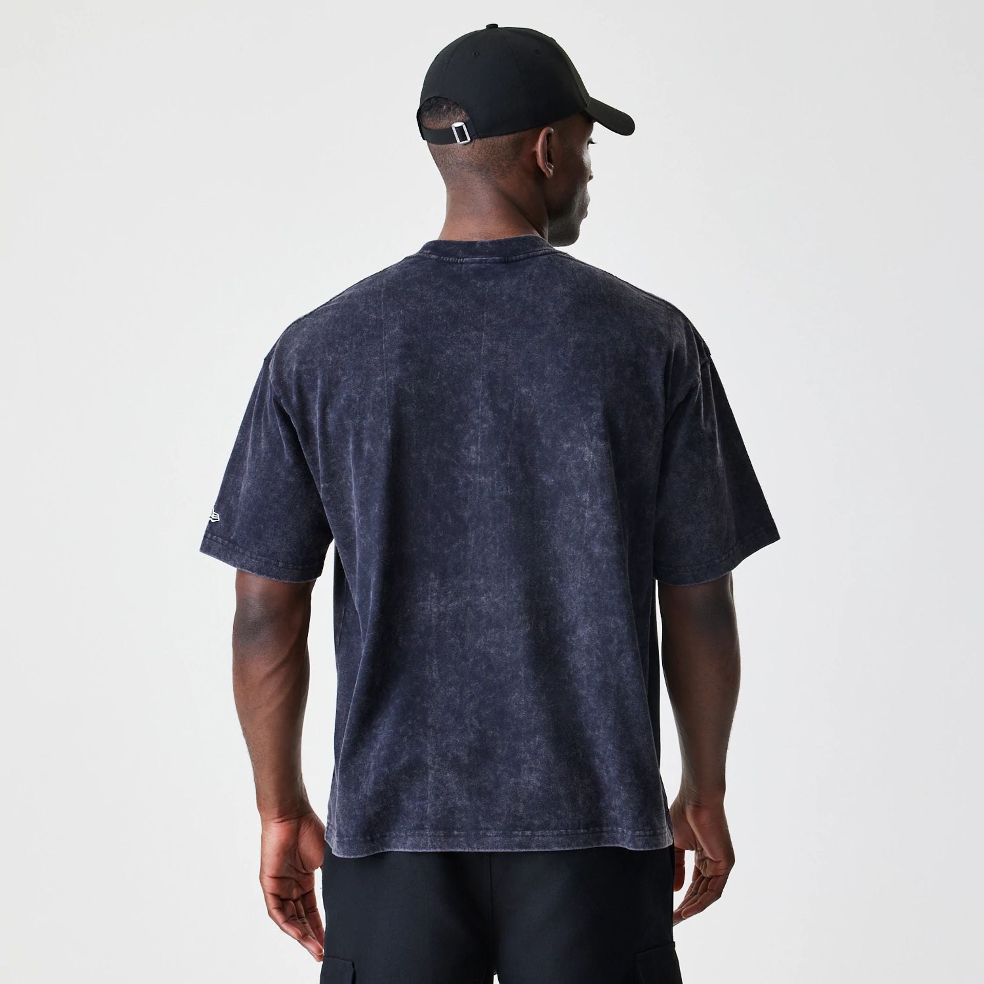 The Male model is wearing New York Yankees Sport Classic Black T-Shirt 2