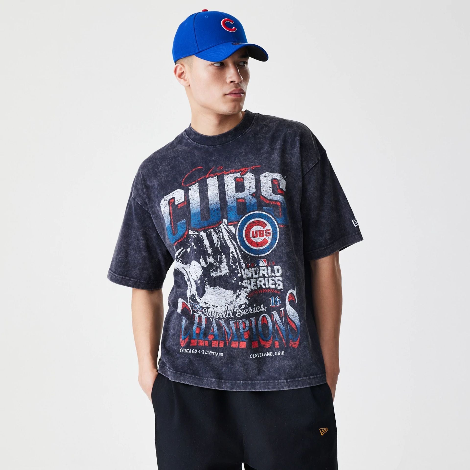 The Male model is wearing Chicago Cubs Sport Classic Black T-Shirt 1