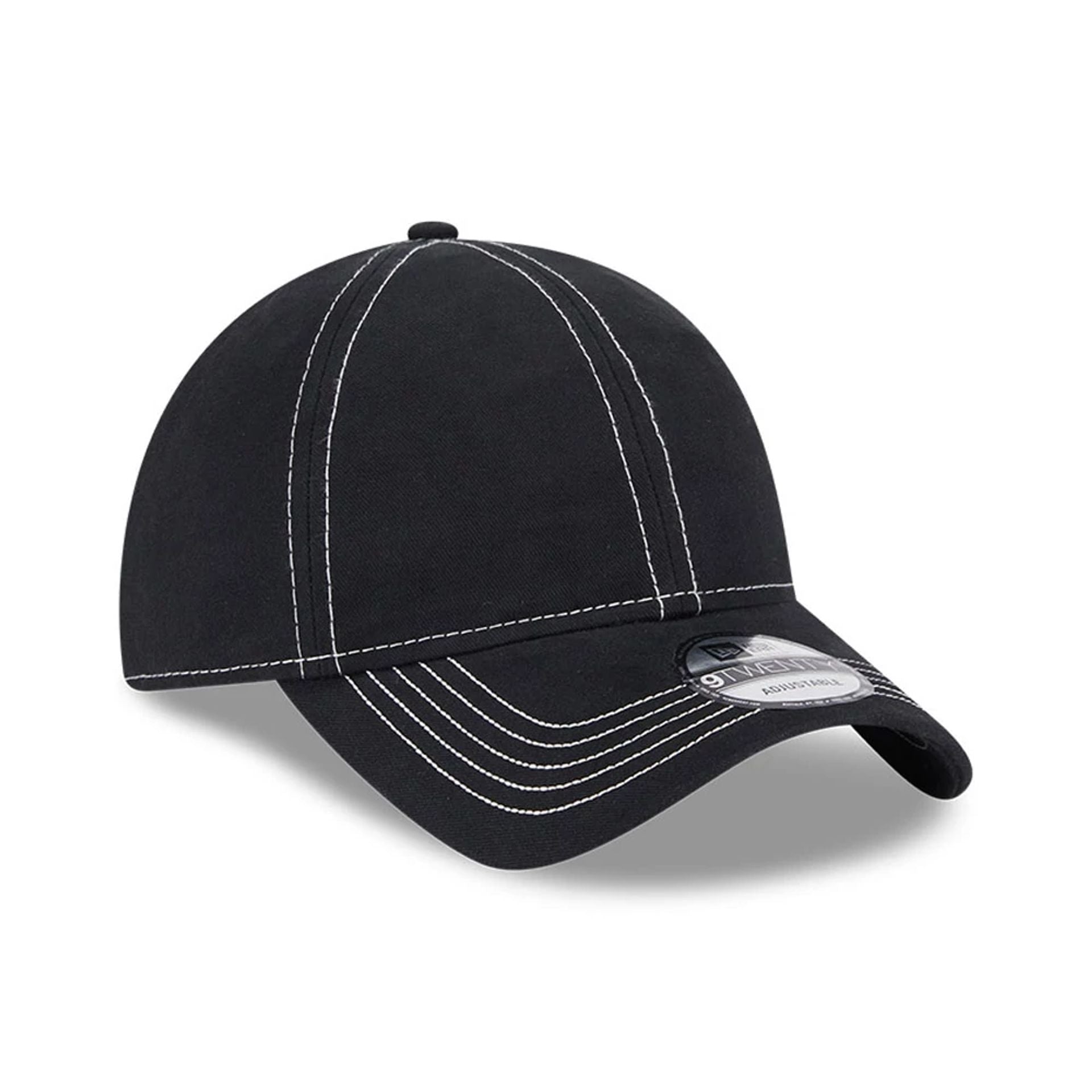 This is a Chicago White Sox Contrast Stitch Black 9TWENTY Adjustable Cap 3