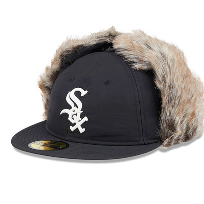 This is a Chicago White Sox Winter Dog Ear Black Retro Crown 59FIFTY Fitted Cap 1