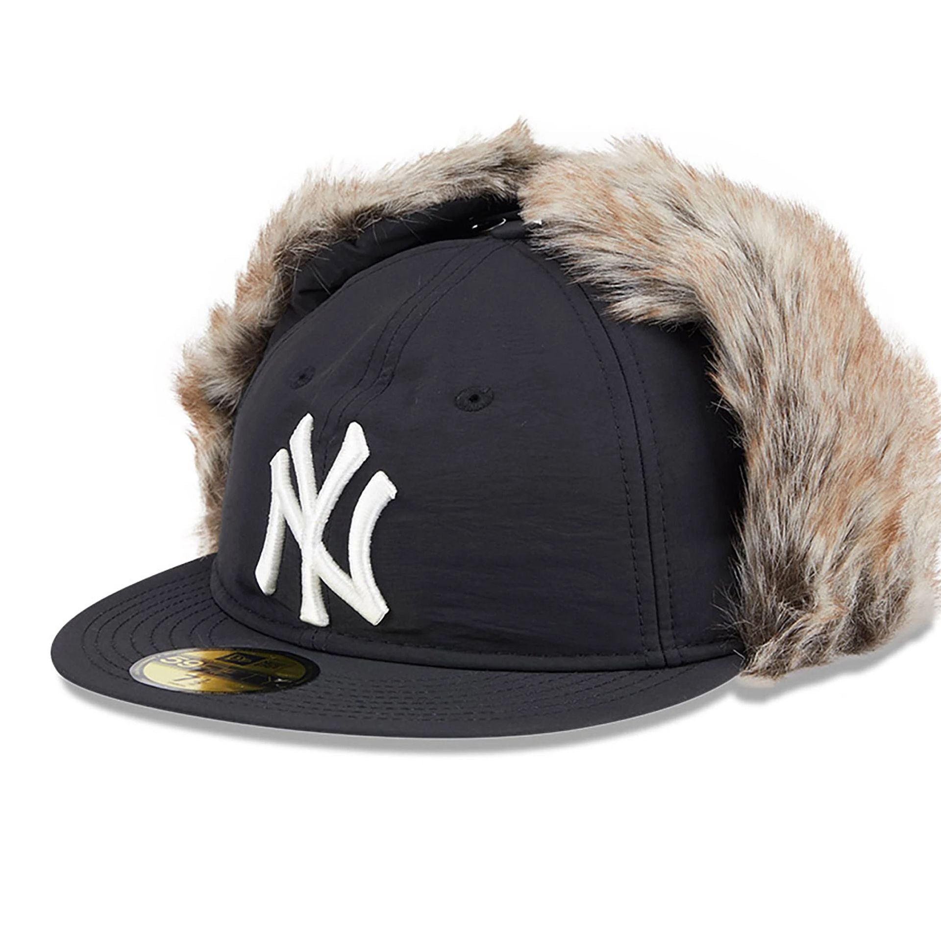 This is a New York Yankees Winter Dog Ear Black Retro Crown 59FIFTY Fitted Cap 1