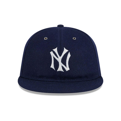 This is a New York Yankees Wool Navy Retro Crown 59FIFTY Fitted Cap 3