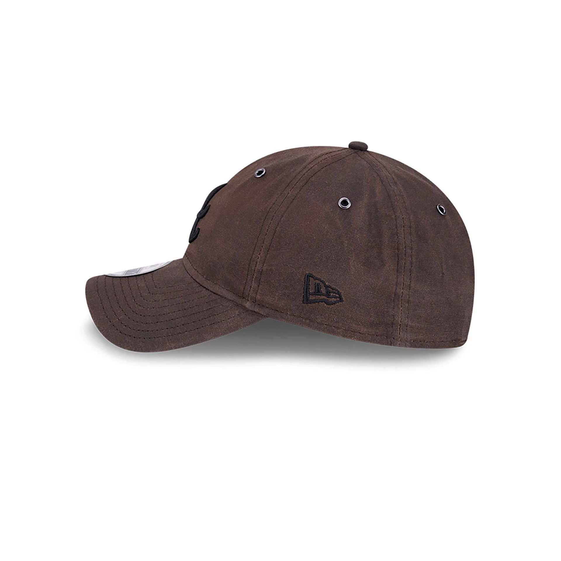 This is a Atlanta Braves Waxed Canvas Dark Brown 9TWENTY Adjustable Cap 7