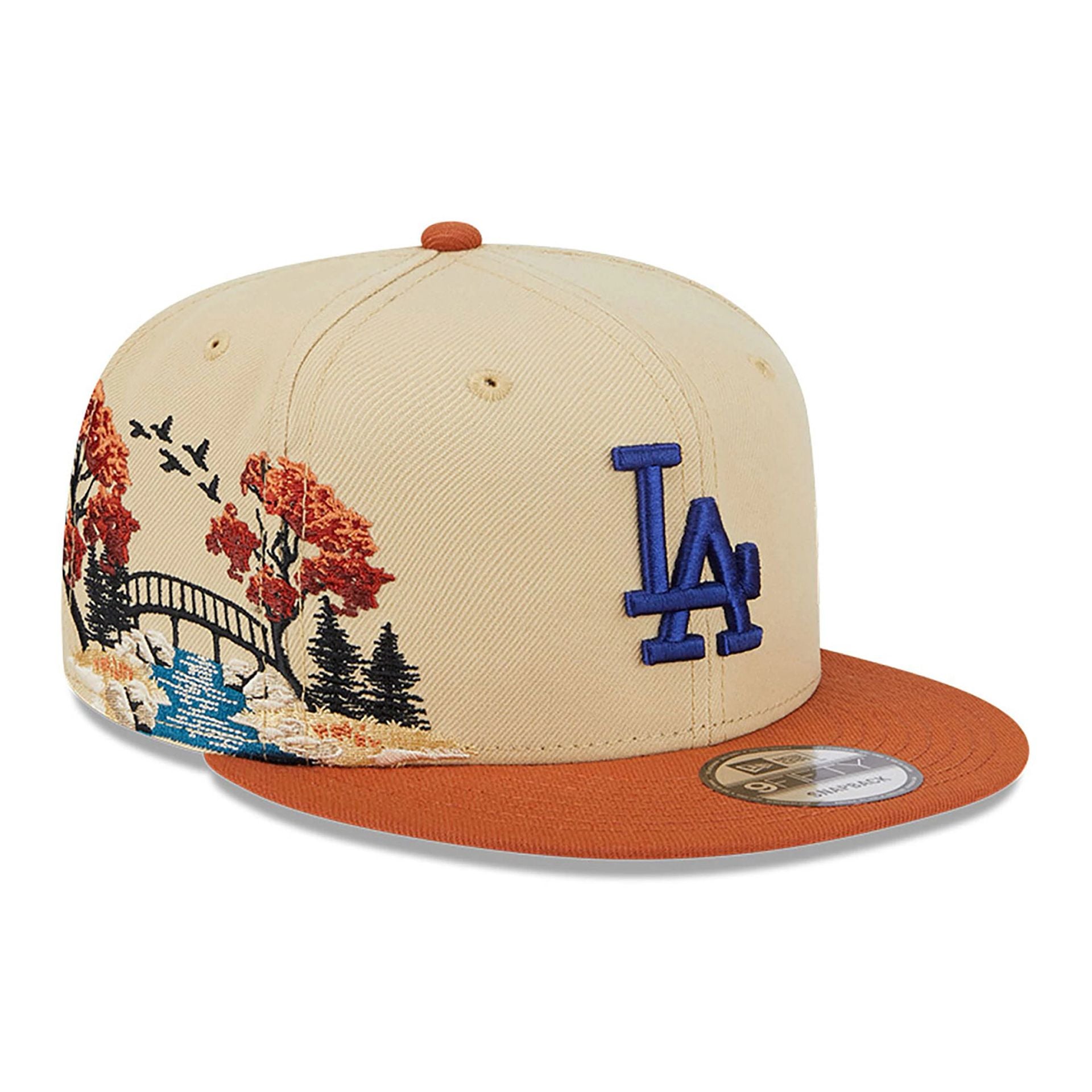 This is a LA Dodgers Fall Landscape Light Beige 9FIFTY Snapback Cap 1