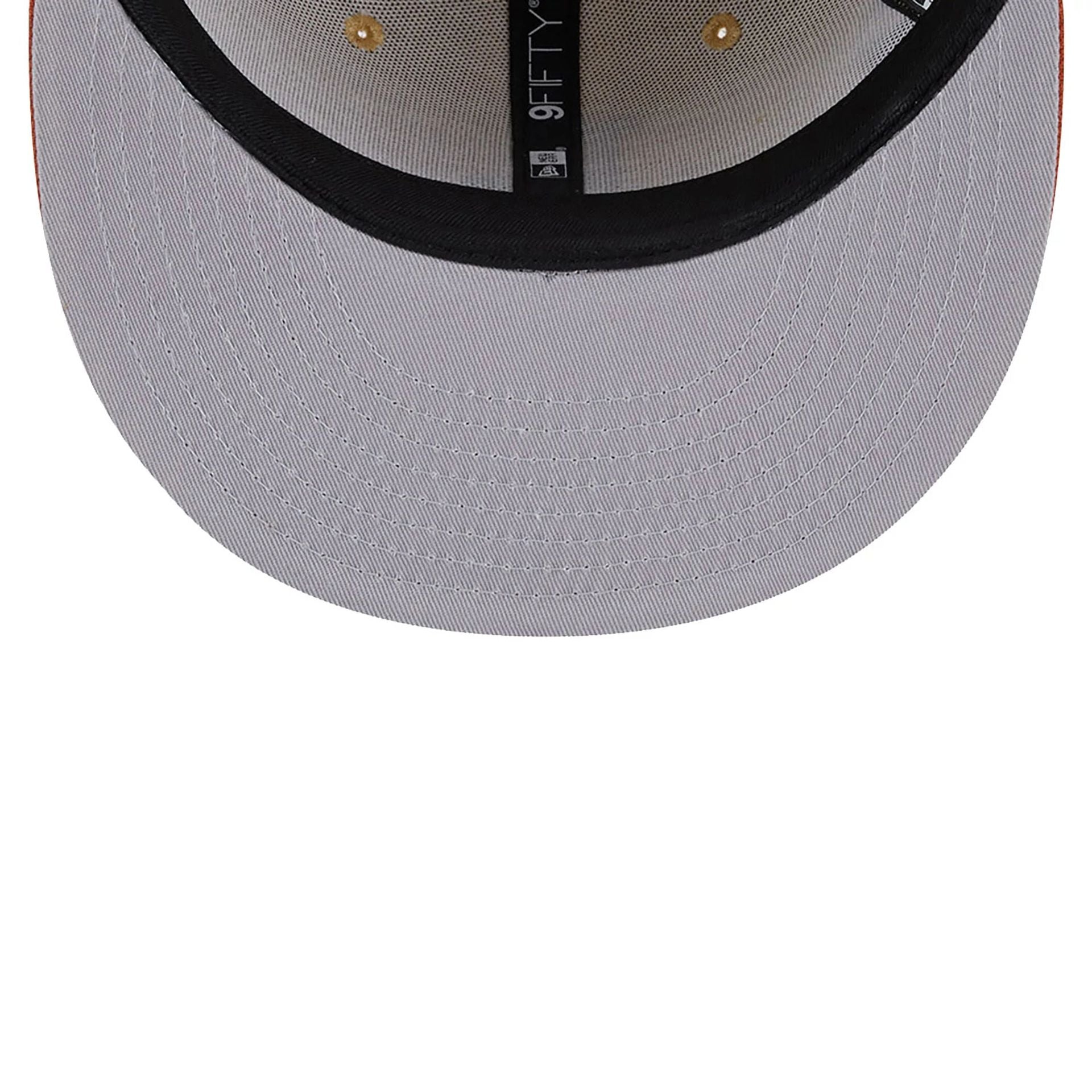 This is a LA Dodgers Fall Landscape Light Beige 9FIFTY Snapback Cap 2