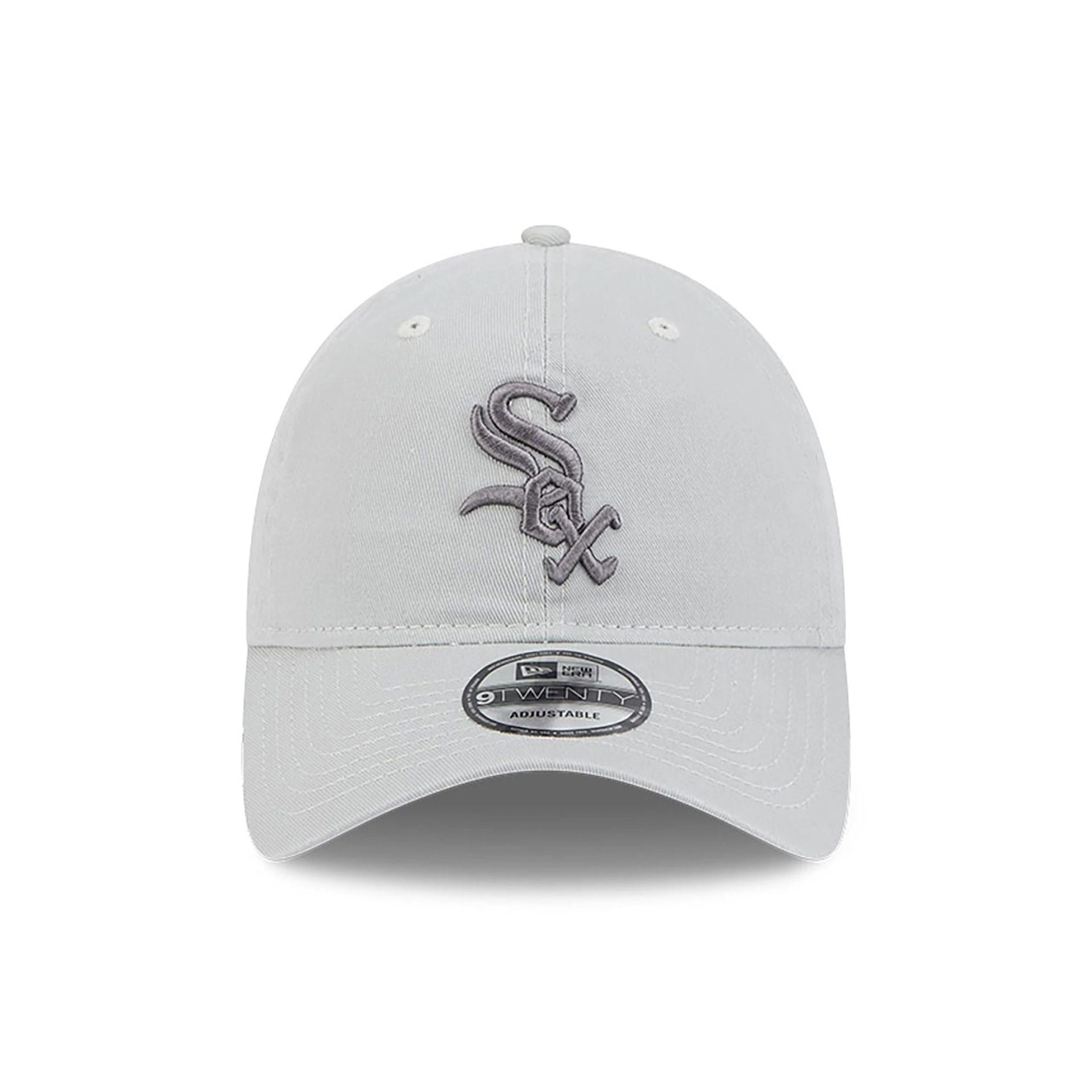 This is a Chicago White Sox Spring Training Fan Pack 2025 Light Grey 9TWENTY Adjustable Cap 2