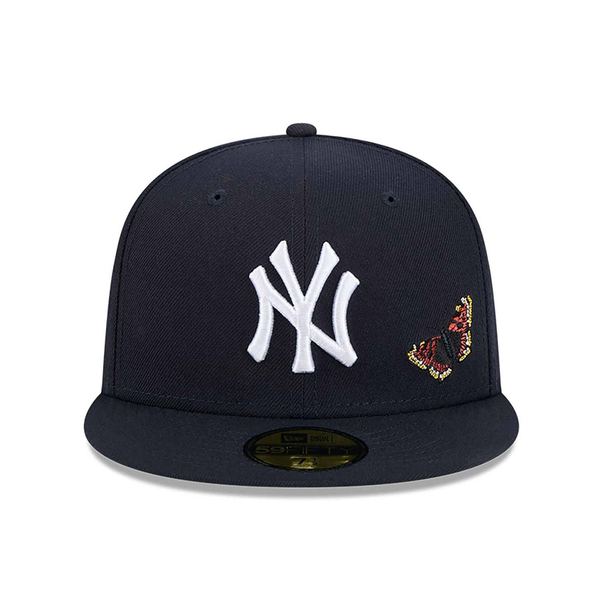 This is a New York Yankees Felt x MLB Navy 59FIFTY Fitted Cap 3